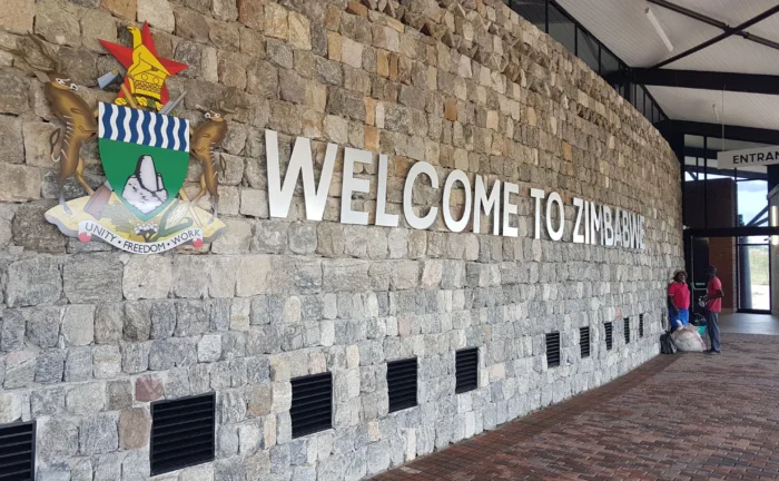 "Welcome to Zimbabwe" - das neue Grenzgebäude in Beitbridge